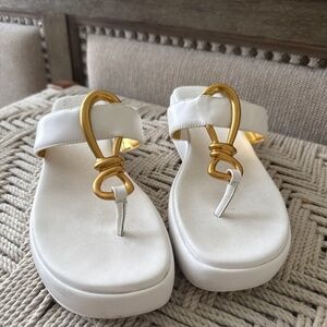 White Donna, Karin sandals